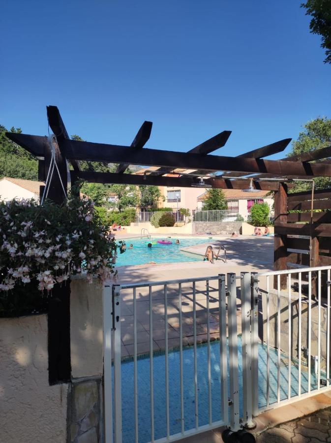 Maisonnette En Residence Avec Piscine Et Tennis Saint-Vallier-de-Thiey Exteriör bild