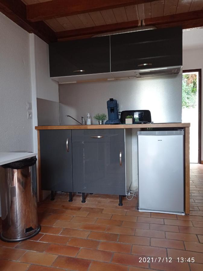 Maisonnette En Residence Avec Piscine Et Tennis Saint-Vallier-de-Thiey Exteriör bild